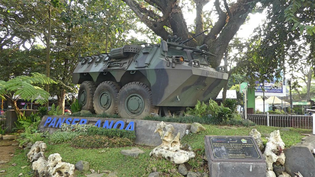 MALANG - een Pindad APC militair voertuig
