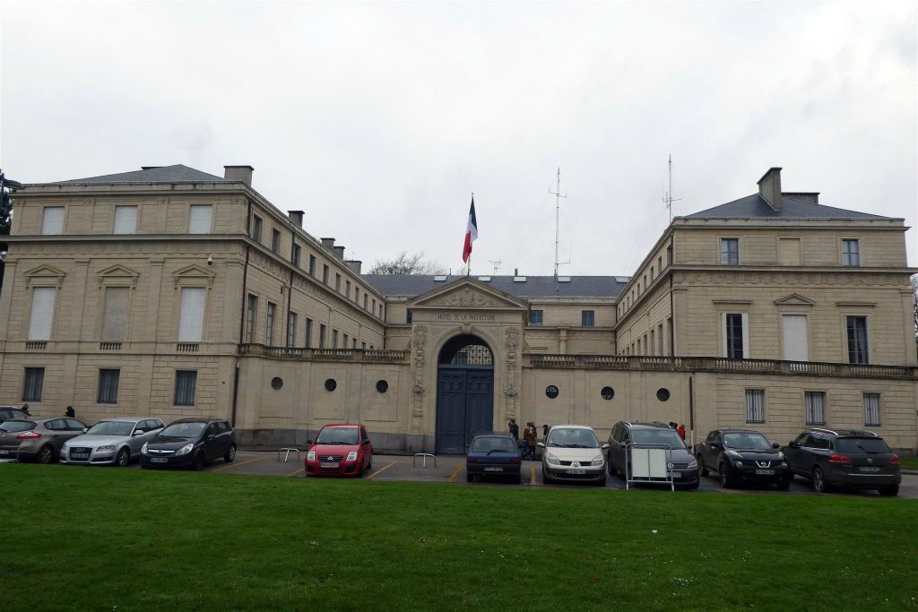 CAEN - het gebouw van de prefectuur van Calvados