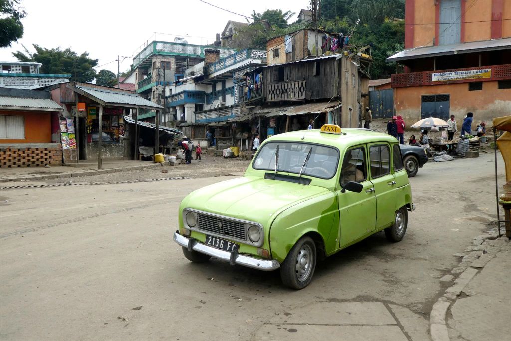 FIANARANTSOA - een Renault 4