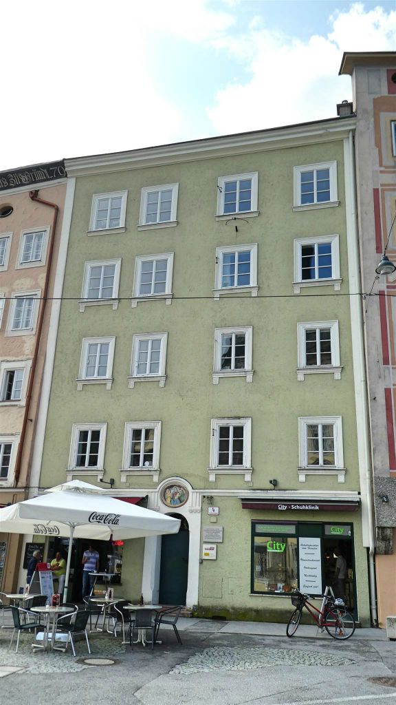 SALZBURG - het huis waar de barokschilder Sylvester Bauer (1600-1669) gewoond heeft