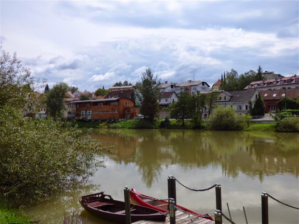 NOVO MESTO - een gedeelte van de KRKA rivier